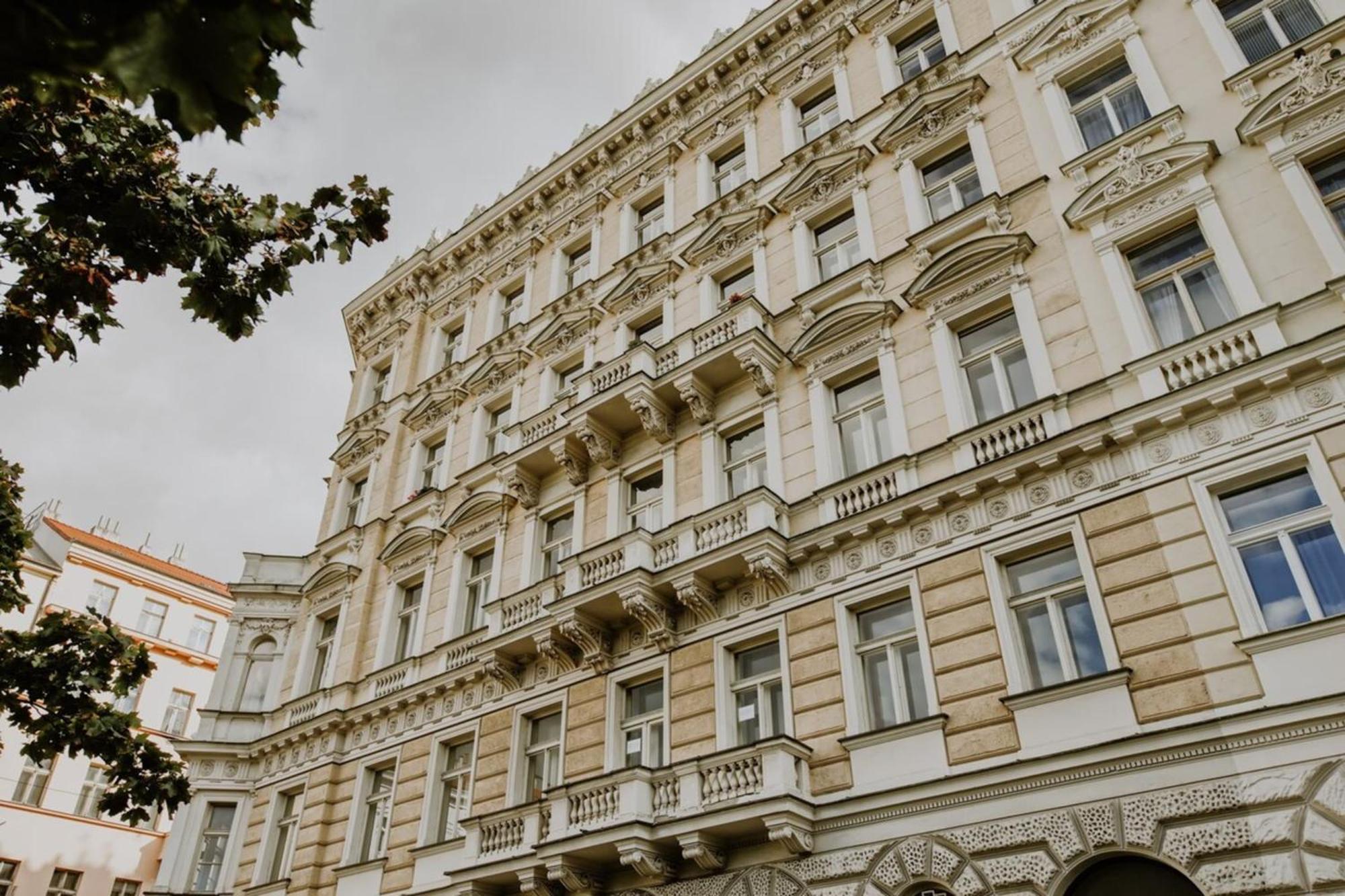 Dream Blue In City Centrewenceslas Sq In Walk Prague Extérieur photo